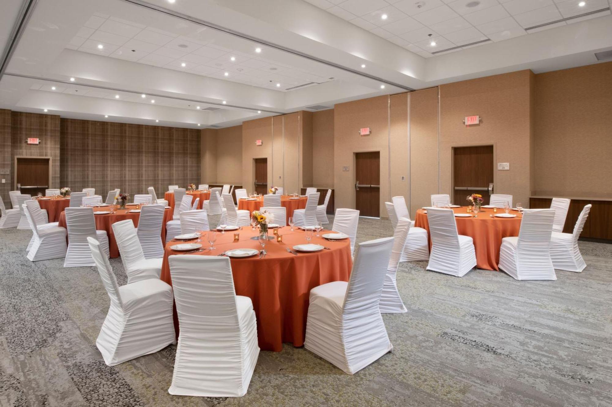 Courtyard By Marriott Edina Bloomington Hotel Exterior photo